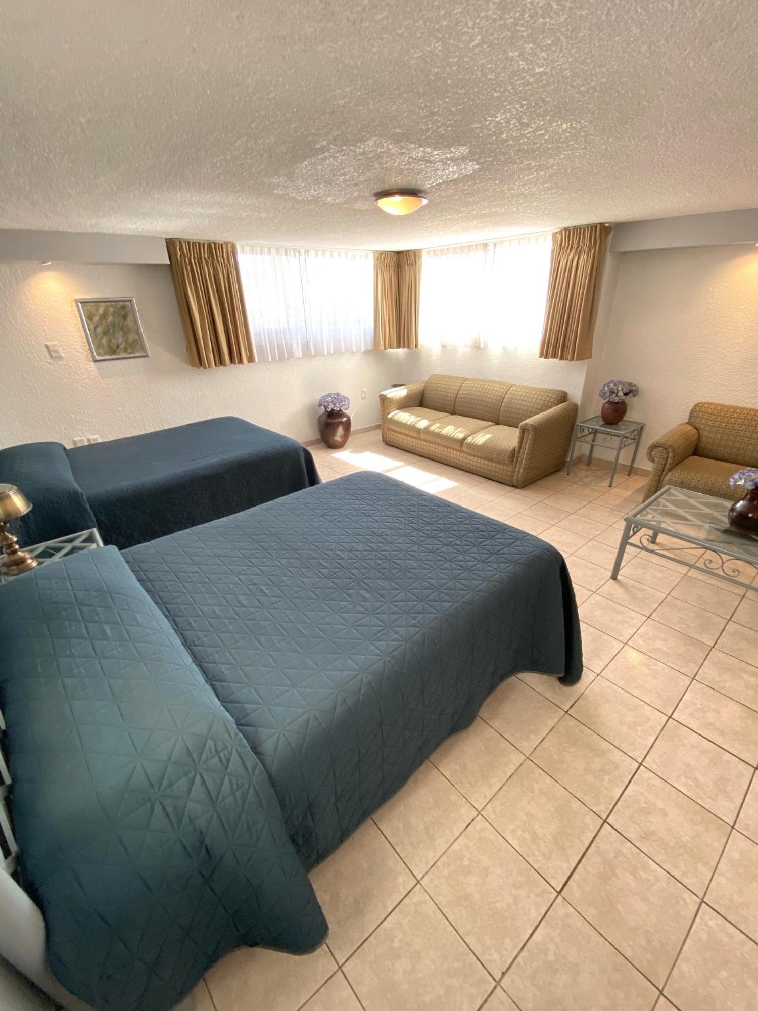 Hotel Qualitel Plus Морелия Экстерьер фото