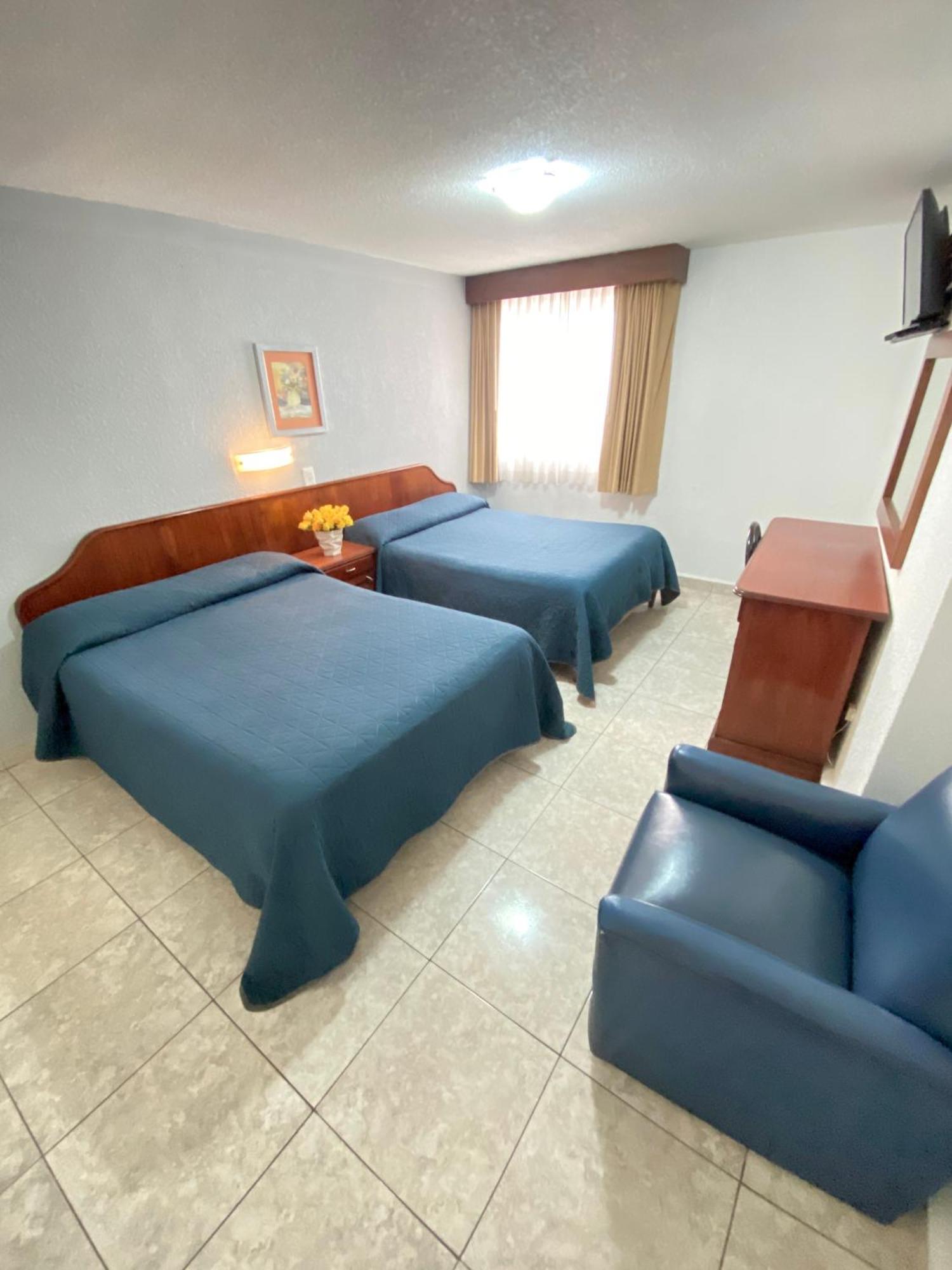 Hotel Qualitel Plus Морелия Экстерьер фото